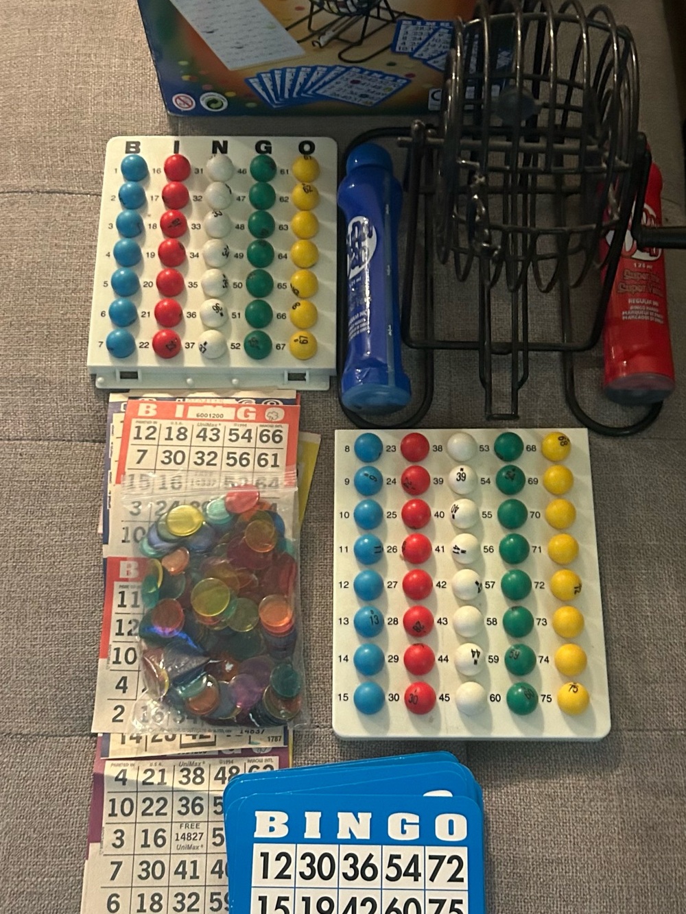 BINGO game set with balls and cage